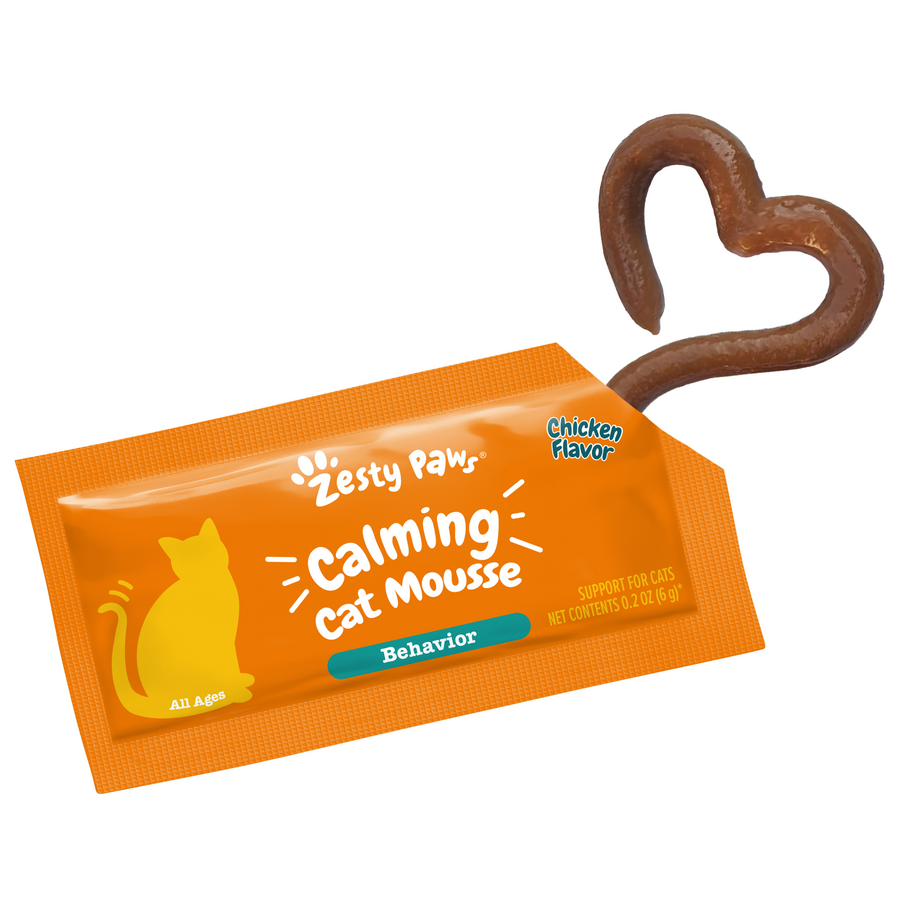 NoSku_ZP_Cat_Supplement_CalmingMousse_Chicken_6g_Sachet_Lifestyle-900x900-c4cc11b.png